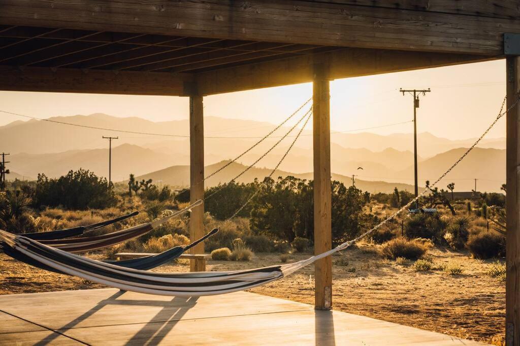 Joshua Tree Hidden Tower * Views - Landmark Yucca Valley Buitenkant foto